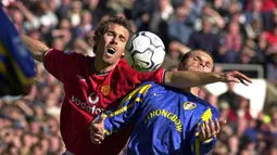 2. Laurent Blanc (Bek Tengah) - Pemain asal Prancis ini memperkuat lini pertahanan Old Trafford pada tahun 2001-2003.(AFP/Robin Parker)
