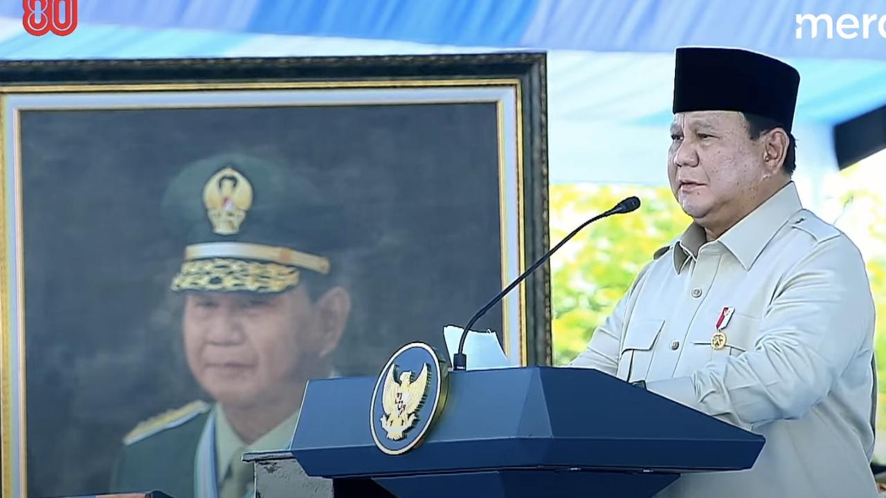 VIDEO: Ekspresi Letjen TNI Komandan Upacara Dibanggakan Prabowo Depan Panglima & Kapolri