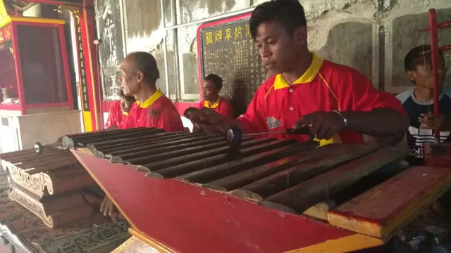 Cokek Losari Kolaborasi Musik Tionghoa dan Gamelan Cirebon