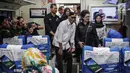 Menteri Perhubungan Budi Karya bersama Menteri Kesehatan Nila Moeloek meninjau pengamanan dan angkutan lebaran 2019 di Stasiun Gambir, Jakarta, Minggu (26/5/2019). Menhub menyatakan moda transportasi kereta api masih menjadi primadona bagi masyarakat yang ingin mudik. (Liputan6.com/Faizal Fanani)