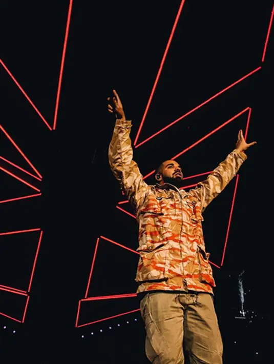 Menurut Mandy, The Weeknd adalah sosok laki-laki yang bertanggung jawab dan menyenangkan. Namun sayangnya, Mandy tidak yakin jika The Weeknd bisa membawa kebahagiaan untuk anaknya di masa depan nanti. (Instagram/theweeknd)