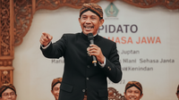 Pantun penutup pidato Bahasa Jawa lucu (Foto: Gemini)