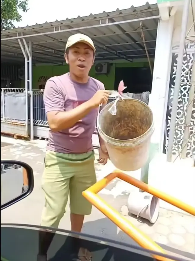 Inces Febri Waria Insaf