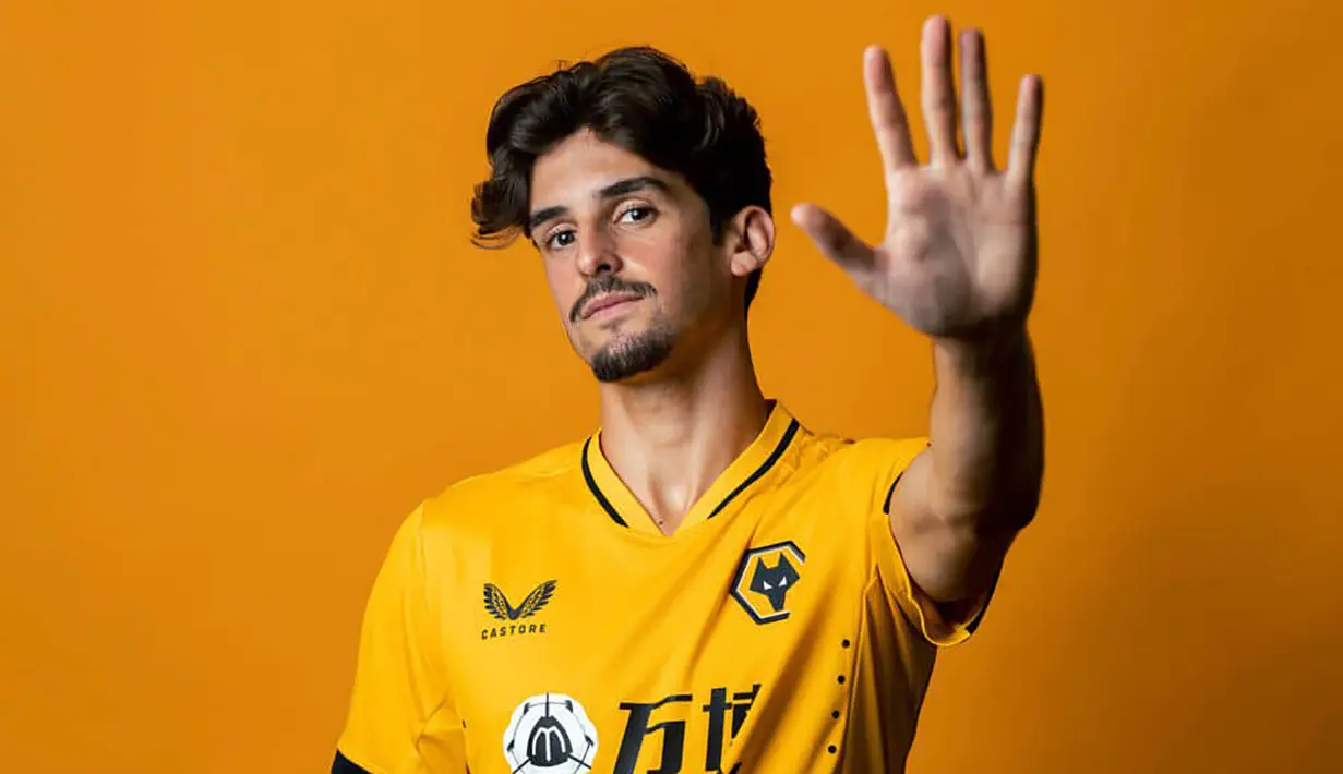 Francisco Trincao. Pemain sayap berusia 21 tahun ini didatangkan Wolverhampton dari Barcelona dengan status pinjaman dari Barcelona. Sudah 3 kali tampil bersama Wolves, dan berhasil mencetak gol debutnya saat menang 4-0 atas Nottingham Forest di Piala Liga, 24 Agustus 2021. (Foto: theathletic.com)