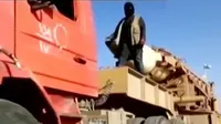 Amerika Serikat Rilis Video Serangan Fasilitas Minyak ISIS