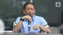 Direktur Reserse Kriminal Umum Polda Metro Jaya Komisaris Besar Tubagus Ade Hidayat memberikan keterangan di Jakarta, Sabtu (14/8/2021). Polisi memulangkan I Gede Ary Astina alias Jerinx yang sudah menjadi tersangka kasus pengancaman usai bermediasi dengan Adam Deni. (Liputan6.com/Herman Zakharia)