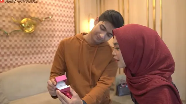 7 Momen Persiapan Lamaran Ria Ricis dan Teuku Ryan yang Digelar Hari Ini