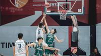 Bima Perkasa Jogja (BPJ) menelan dua kekalahan beruntun pada turnamen pramusim IBL OASIS + All Indonesian 2024. (Bola.com/Ana Dewi)