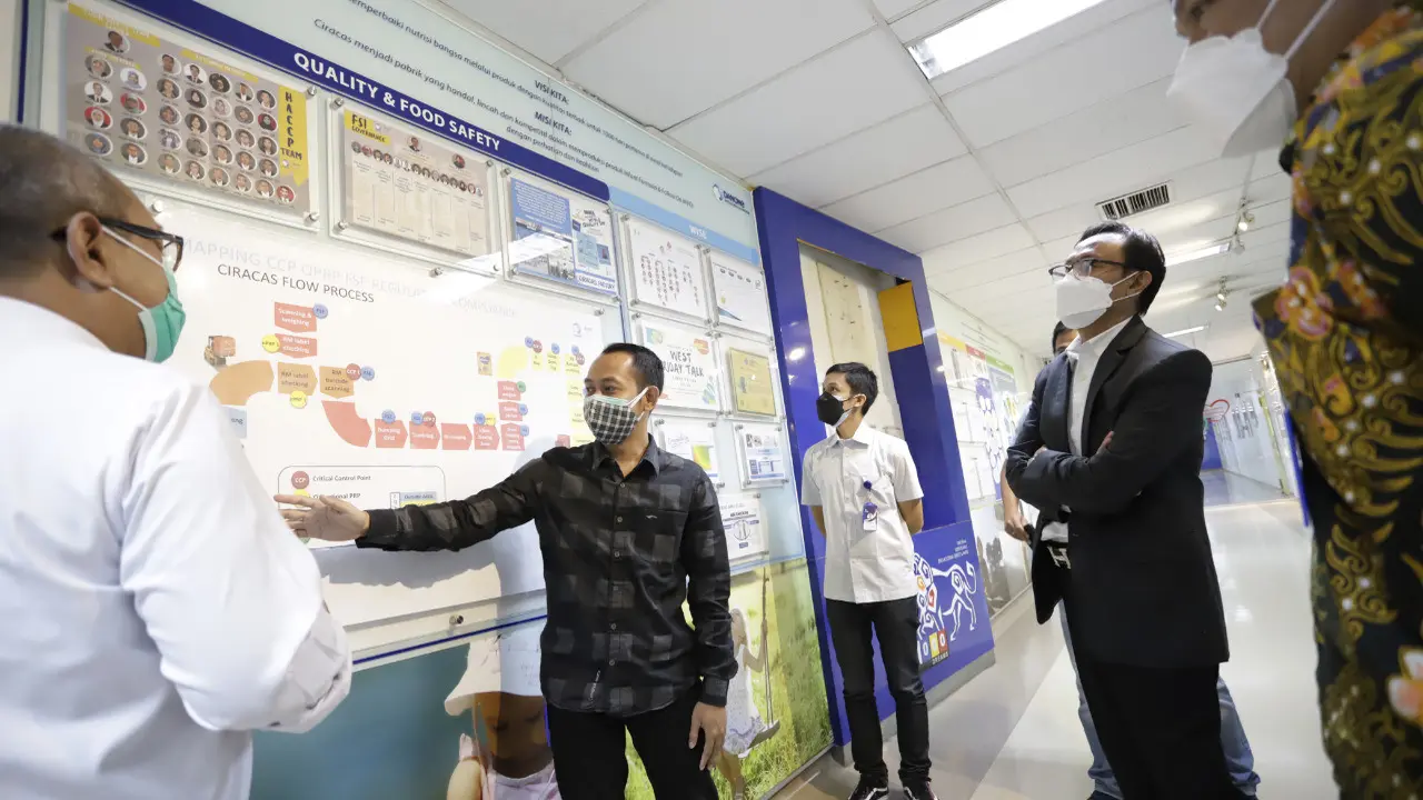 Kepala BPJPH berkunjung ke  Danone Specialized Nutrition (SN) Indonesia melalui PT Nutricia Indonesia Sejahtera. (Istimewa)