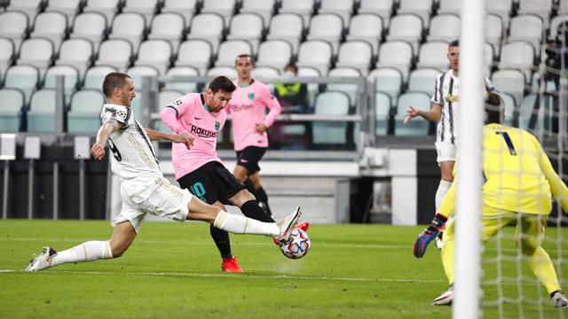 FOTO: Barcelona Pecundangi Juventus di Allianz Stadium