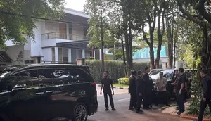 Jenazah Guruh Soekarnoputra Tiba di Rumah Duka, Elite PDIP Hadir