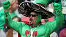 Suporter Meksiko saat menyaksikan pertandingan antara Rusia melawan Meksiko pada laga penyisihan Grup A Piala Konfederasi 2017 di Stadion Kazan, Russia, Sabtu, (24/6/2017). (EPA/Tolga Bozoglu)
