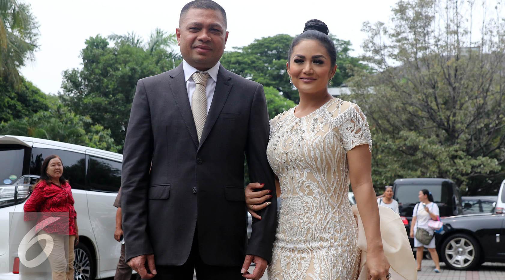Krisdayanti dan Raul Lemos (Herman Zakharia/Liputan6.com)