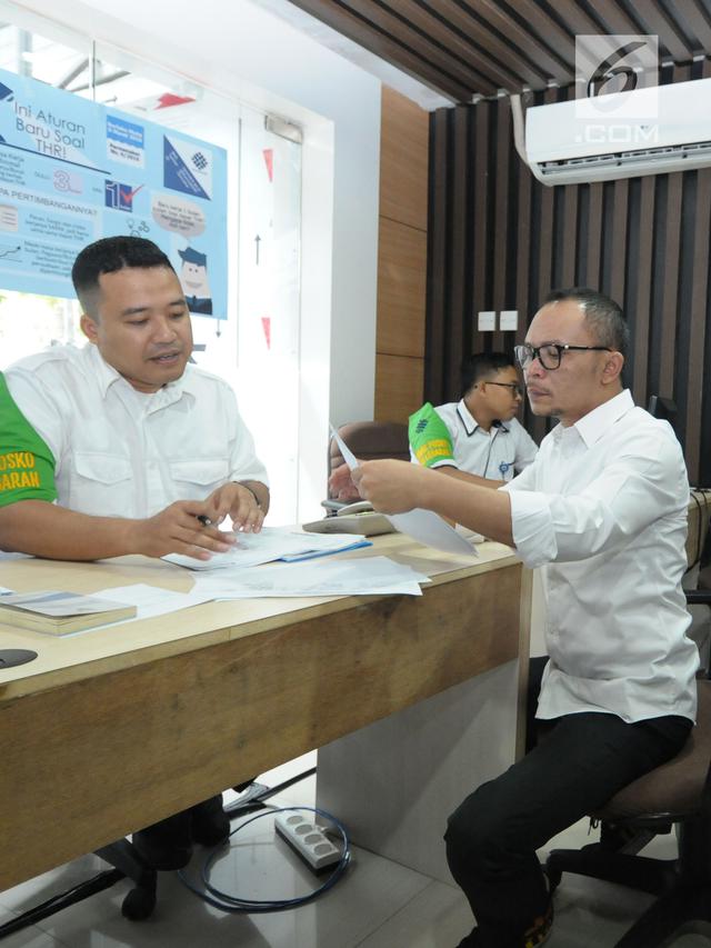 Menaker Hanif Dhakiri Cek Kesiapan Posko Peduli Lebaran 2018