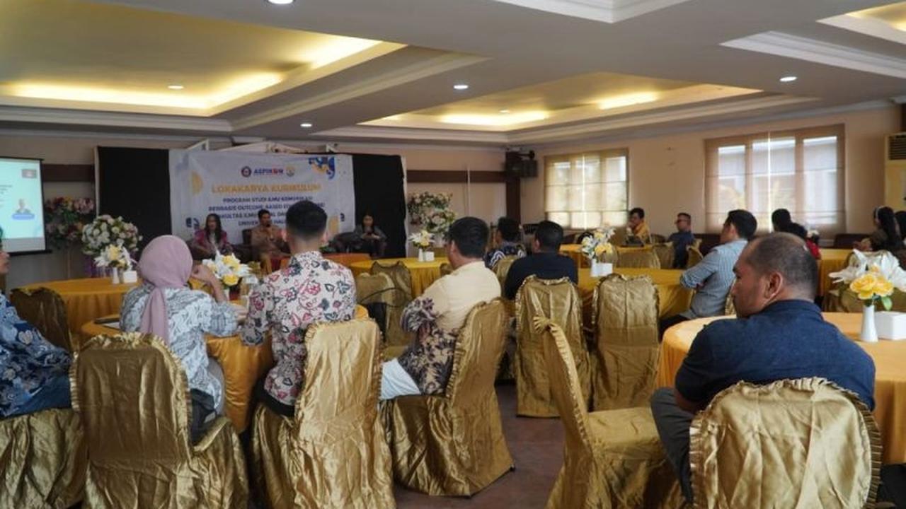 Prodi Jurnalistik UHO Adaptasi Kurikulum Berbasis OBE Hadapi Tantangan AI dan Digitalisasi