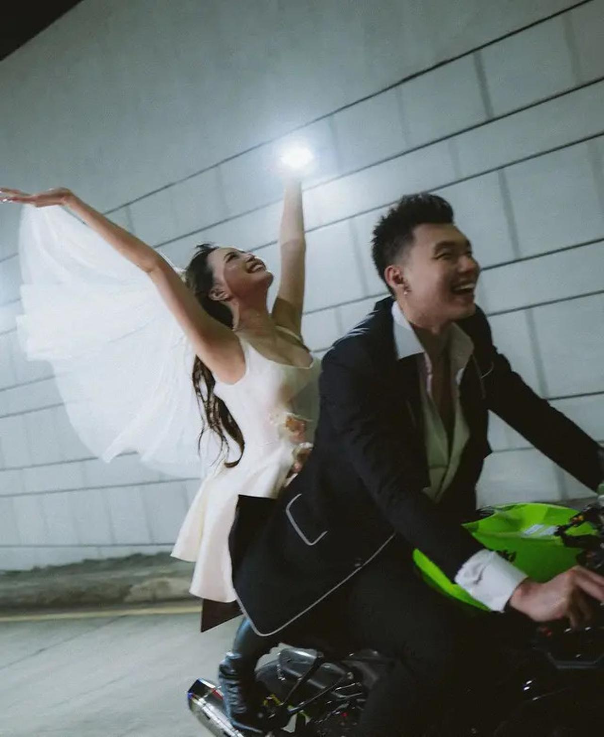 Gaun Pengantin Nita Vior Saat Menikahi Pebasket Vincent Kosasih, Seksi tapi Anggun Bertudung