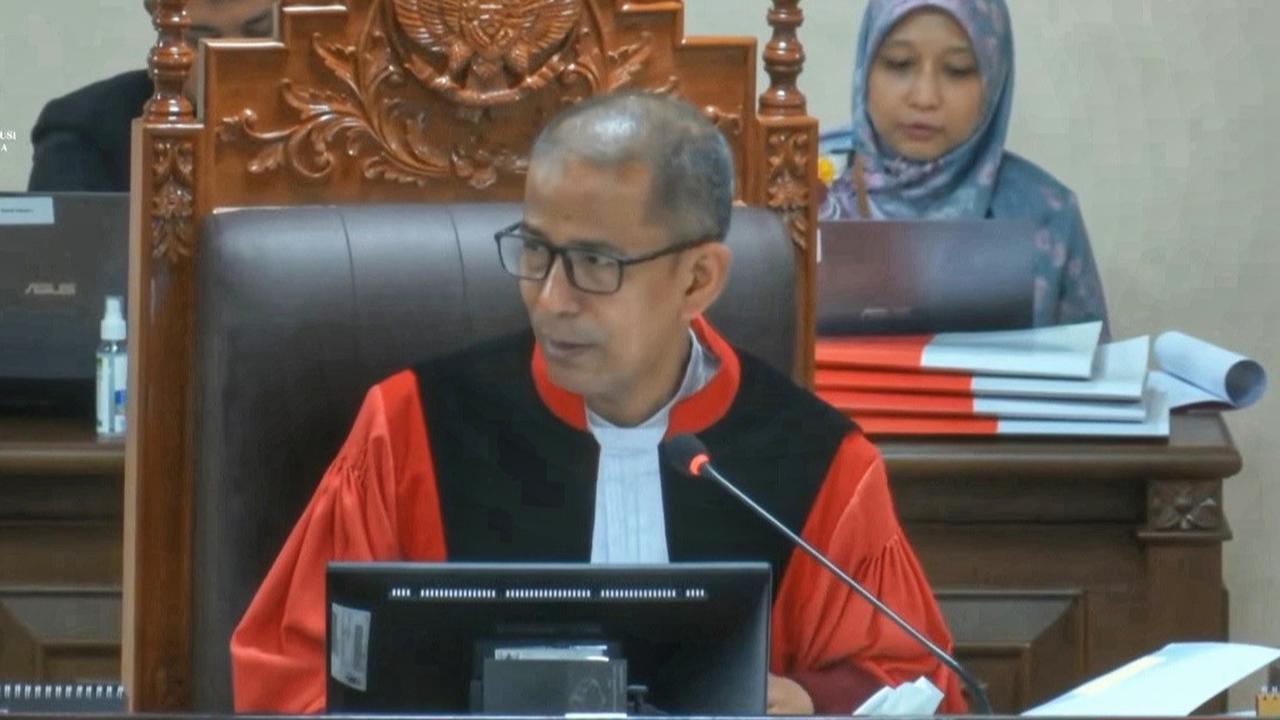 VIDEO: Hakim MK Saldi Isra Tajam Soroti Konflik Perdebatan di Balik Pembuatan UU Kesehatan