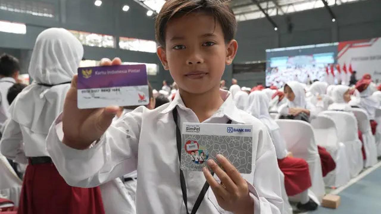 Tidak Semua Bisa, Siapa yang Berhak Menerima Dana PIP?