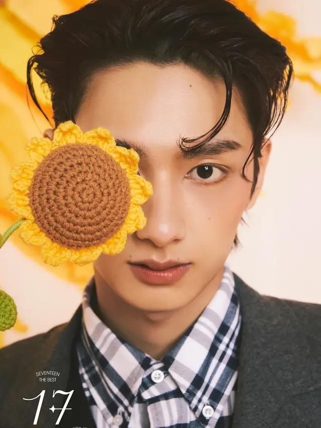 Jun Seenteen. (Pledis Entertainmen via Soompi)