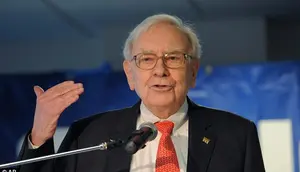 Warren Buffett Nilai Ketua The Fed Kevin Warsh Bakal Berupaya Raih Target Inflasi