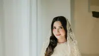 Momen Yuriska Patricia di Pengajian dan Siraman, Tampil Cantik dan Anggun