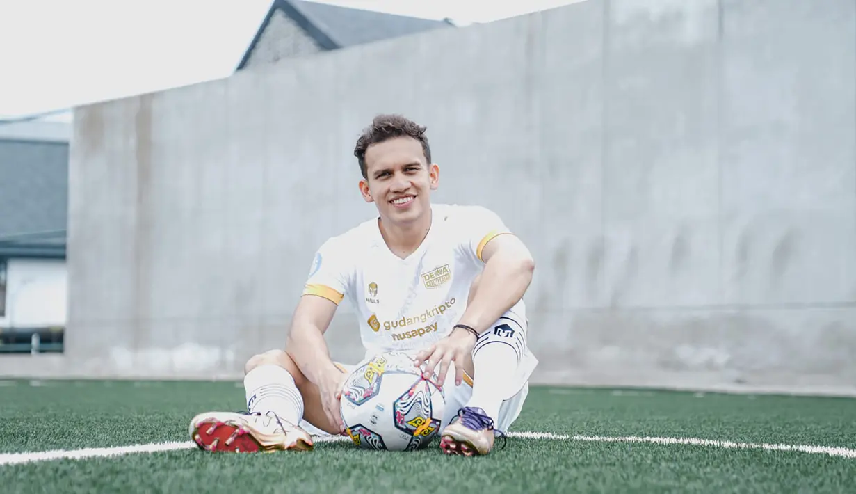 Egy Maulana Vikri yang kini berusia 22 tahun tercatat sebagai pemain lulusan Akademi SKO Ragunan yang langsung berlaga di kompetisi Eropa bersama Lechia Gdansk di Liga Polandia selama 3 musim mulai 2018/2019 hingga 2020/2021. (Dok. Dewa United FC)