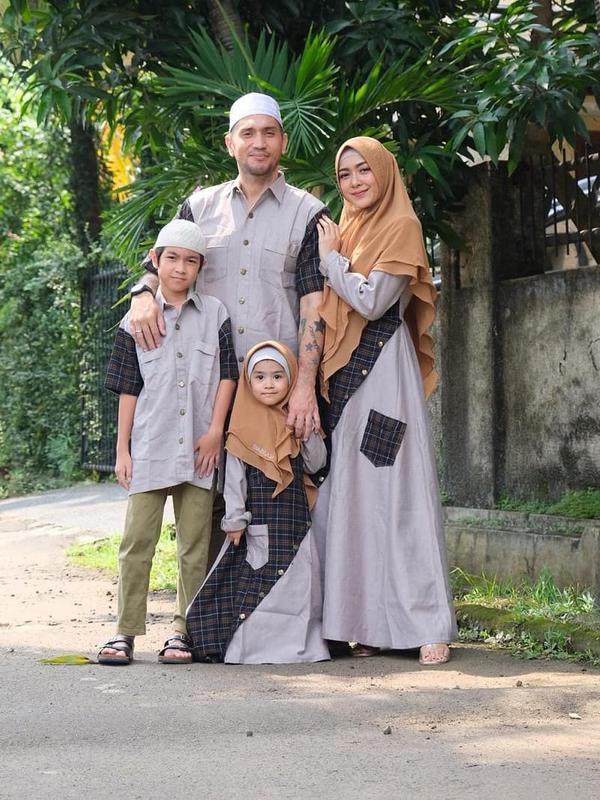 Gary Iskak berbusana muslim (Sumber: Instagram/iskak_gary)