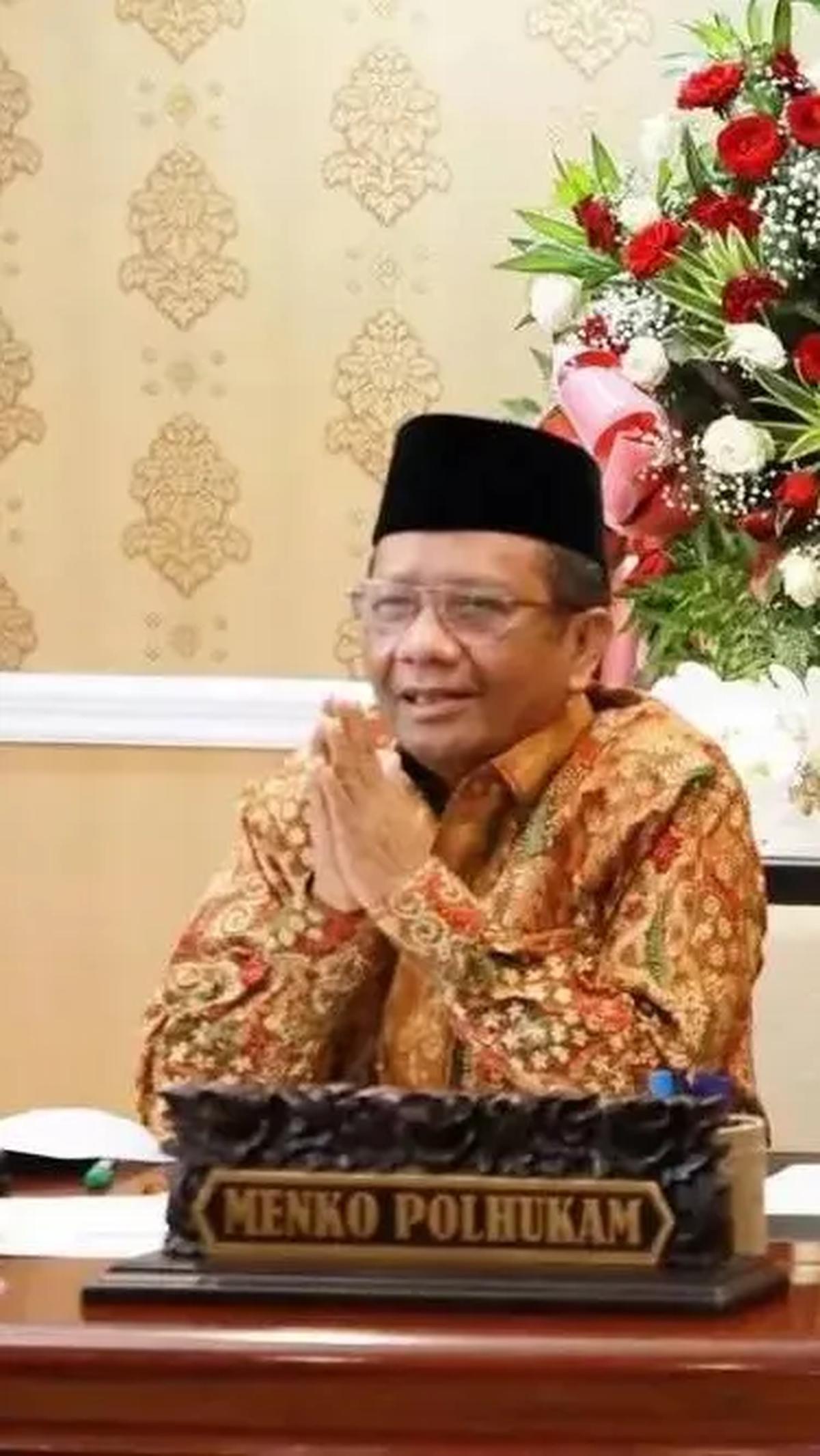 Rupanya, ada cerita menarik saat Mahfud memperkenalkan putra dan putrinya. <br>
