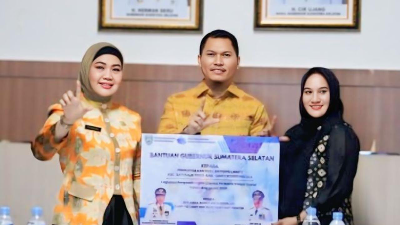 Perpustakaan Desa Bindung Langit OKU Terima Ratusan Bantuan Buku Bacaan, Dorong Minat Literasi Warga