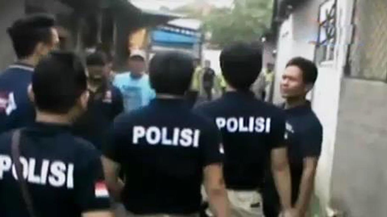 VIDEO: Polisi Amankan 1 Warga Berlan Terduga Pengeroyok Polisi