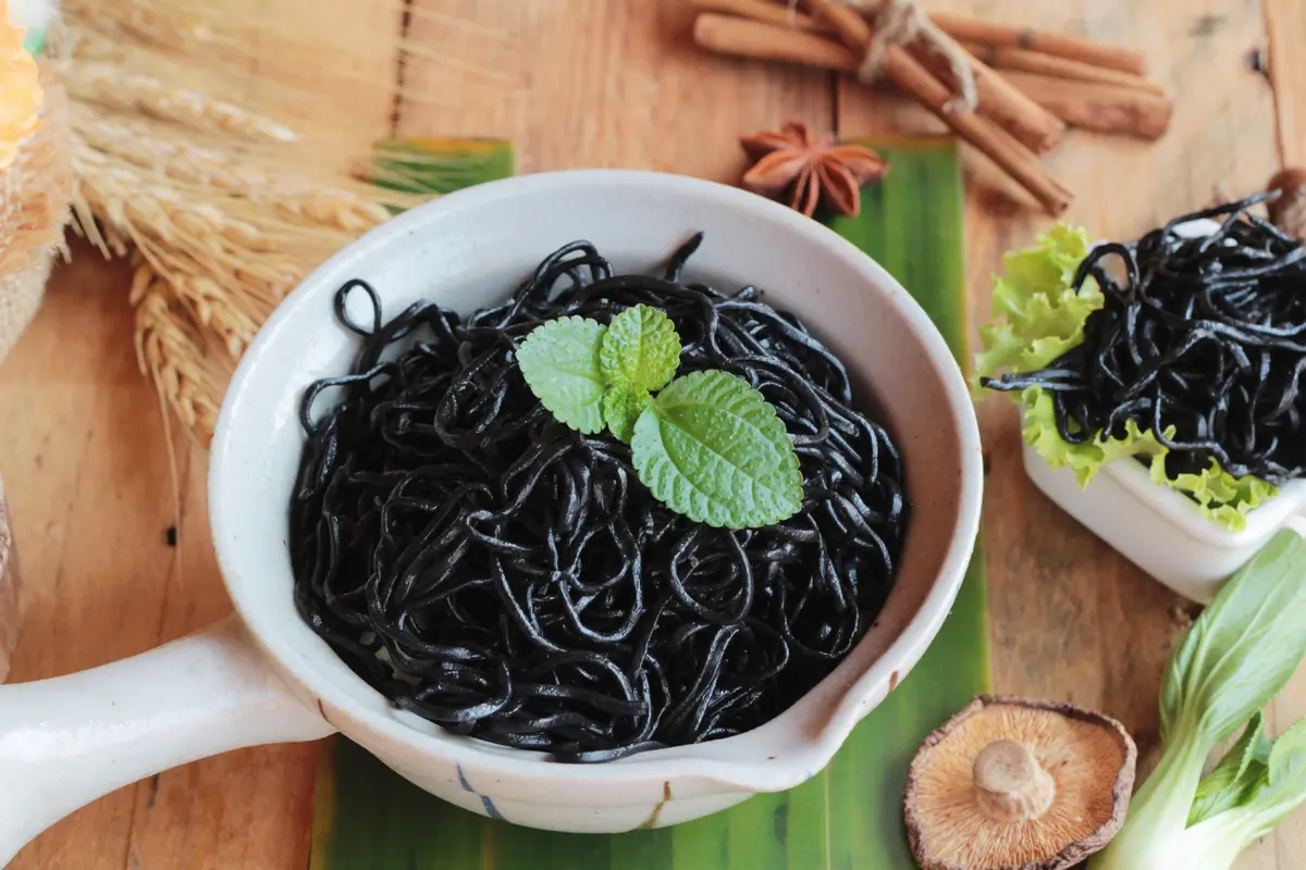mie hitam