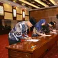 Sekretaris Jenderal Kementerian Ketenagakerjaan Anwar Sanusi melantik dan mengambil sumpah 16 Pejabat Fungsional di lingkungan Kementerian Ketenagakerjaan pada Senin (13/11/2023).