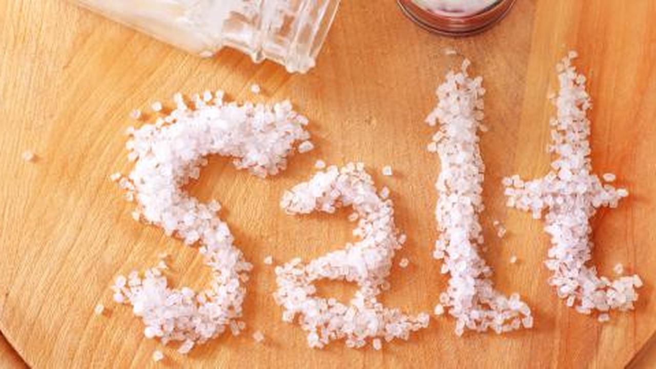 6 Obat jerawat yang berasal dari dapur
