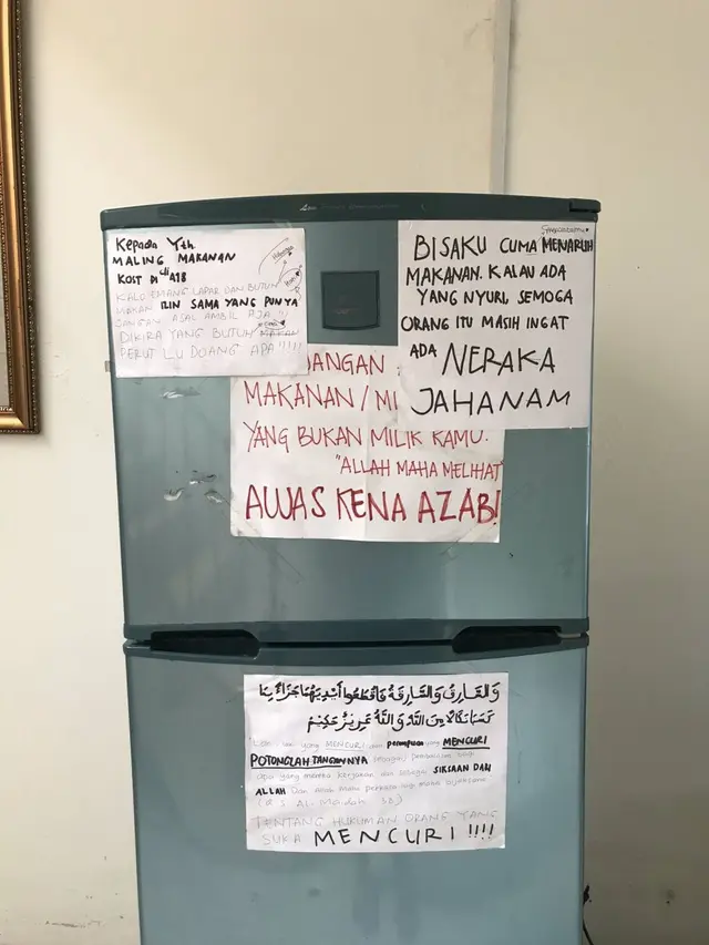 6 Tulisan Nyeleneh di Pintu Kulkas Ini Bikin Tepuk Jidat