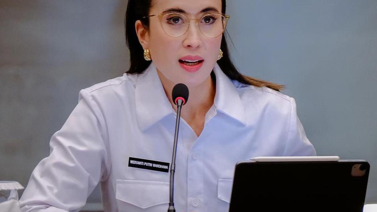 Menpar Widi Sesalkan Kasus Pemerasan Polisi pada Wisman di Konser DWP: Kemenpar Mohon Maaf