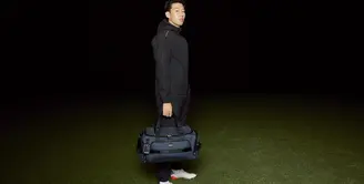 Sebagai pesepak bola Tottenham Hotspur F.C. Son Heung Min menjadi pemain yang terbilang ikonik. Memiliki paras yang tampan membuatnya banyak dilirik para penggemar. (Tumi)
