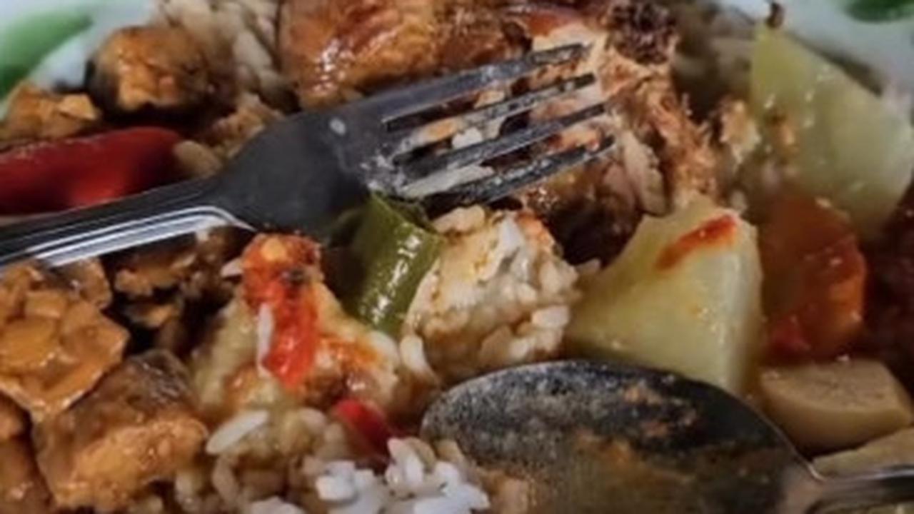 Momen Jenderal Polisi Rela Antre Panjang Demi Cicipi Kuliner Khas Semarang