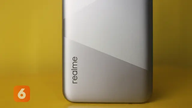 Realme C15