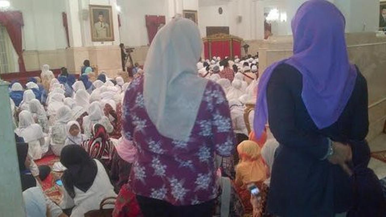 Puasa hari pertama, Jokowi buka bersama ratusan anak yatim di Istana