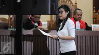 Terdakwa kasus dugaan pembunuhan Wayan Mirna Salihin, Jessica Wongso usai membacakan pledoi pada sidang lanjutan di PN Jakarta Pusat, Rabu (12/10). (Liputan6.com/Faizal Fanani)