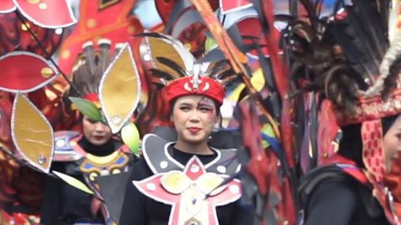 Ragam Kreasi Budaya Tersaji di Bontang City Carnival