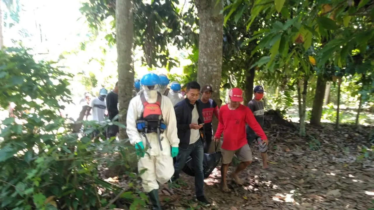 Evakuasi korban tenggelam