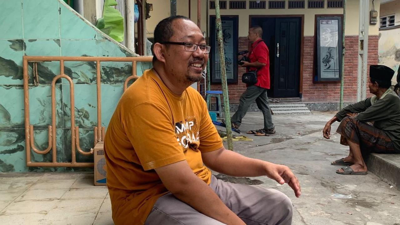 Berdasarkan informasi yang dihimpun, diketahui selama ini korban pindah domisili di Kabupaten Probolinggo bersama orangtuanya.