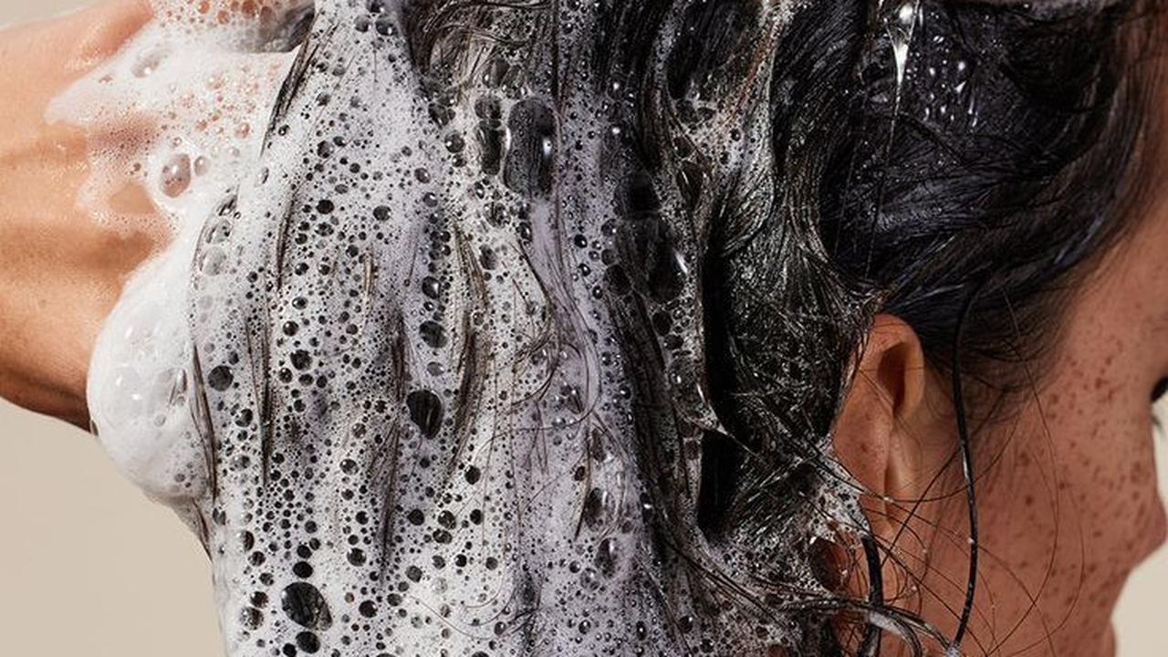 Atasi Kulit Rambut Kering dengan 7 Cara Ini dan Dapatkan Rambut Sehat Alami