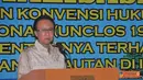 Citizen6, Jakarta: Menteri Kelautan dan Perikanan, Sharif C. Sutardjo ketika membuka acara Sosialisasi Pemahaman UNCLOS 1982 yang diselenggarakan DEKIN di Jakarta (24/10). (Pengirim: Efrimal Bahri)