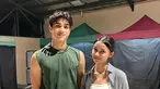 Dalam foto yang diunggah, Sydney Azkassyah dan Eddie Meijer terlihat berdiri berdampingan dengan senyum ramah. Eddie tampil kasual dengan kaos tanpa lengan hijau dan celana pendek putih, sementara Sydney memadukan tank top putih dengan kemeja motif garis serta celana jeans. Kedekatan artis muda ini semakin mencuri perhatian karena mereka tampak nyaman saat berpose bersama.  (Liputan6.com/IG/@cuttaryofficial)