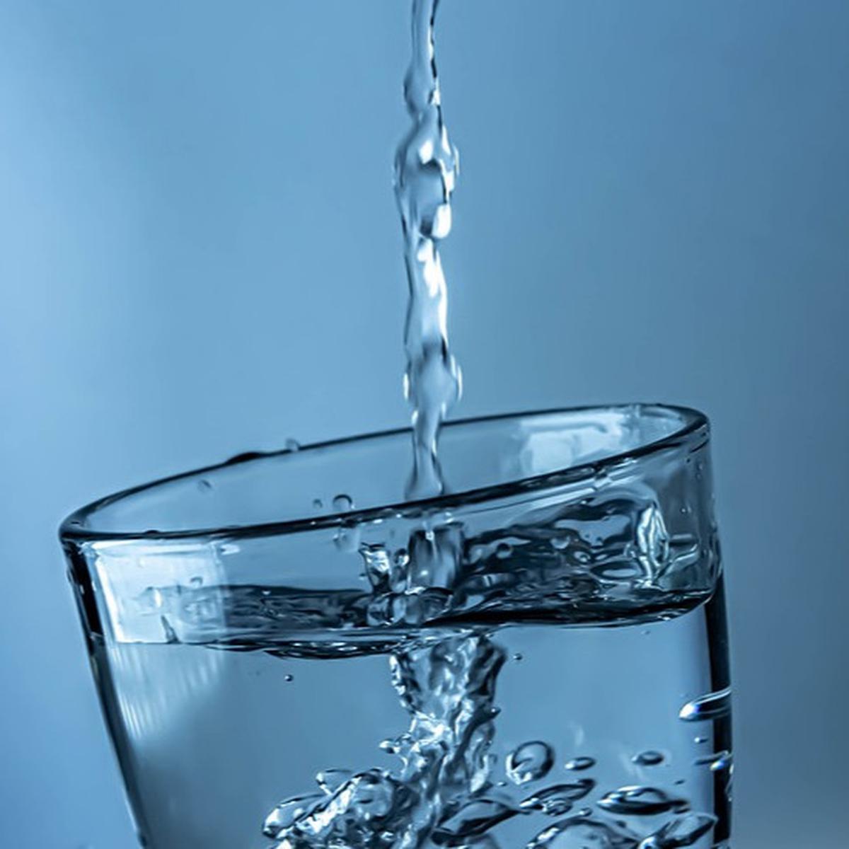 5 Cara Minum Air Putih untuk Turunkan Berat Badan, Perhatikan Waktu