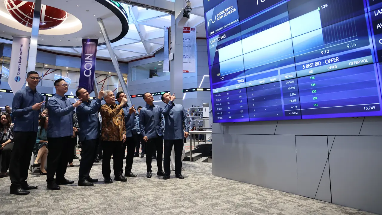 Pencatatan perdana saham PT Indokripto Koin Semesta Tbk (COIN), Rabu (9/7/2025). (Foto: BEI)
