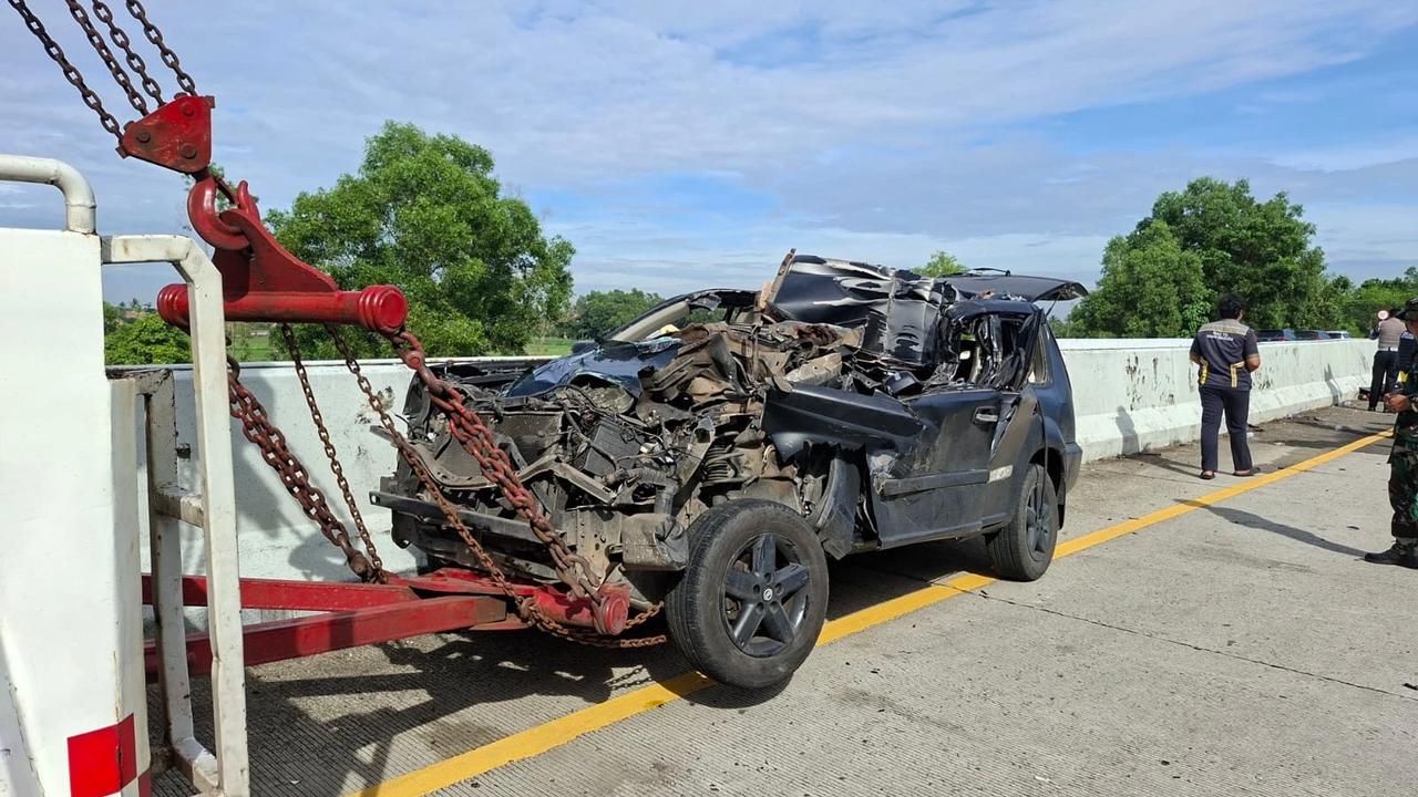 Mobil Bawa Ekstasi