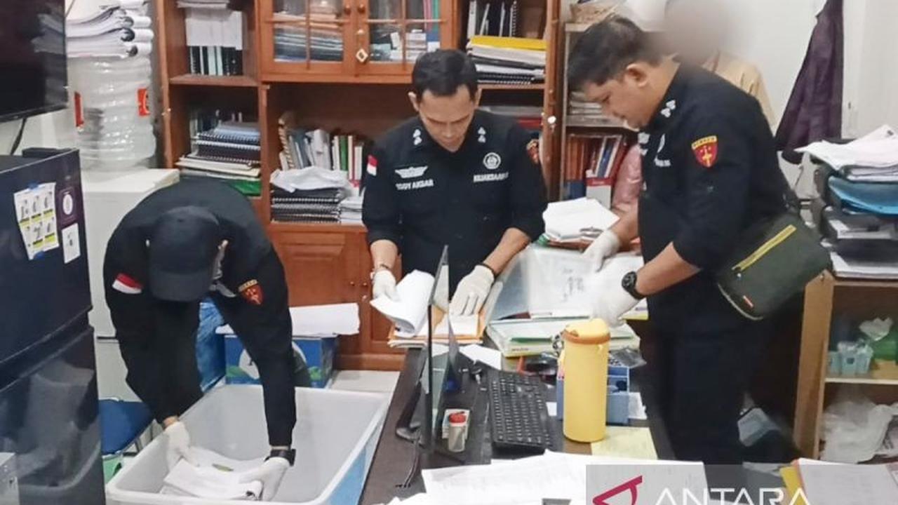 Kejati Kalsel Ingatkan Mantan Petinggi PT Bangun Banua Kooperatif dalam Penyelidikan Dugaan Korupsi